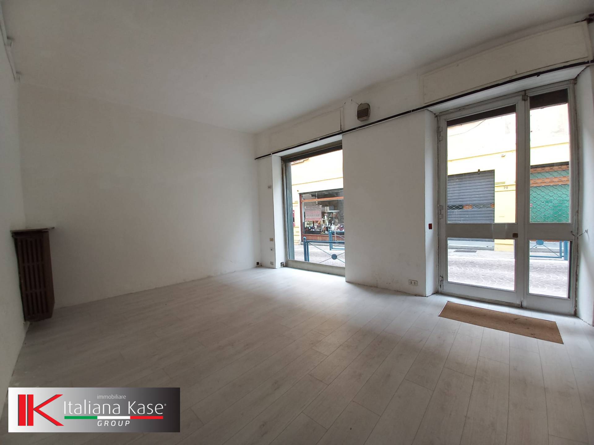 Locale commerciale in vendita a Caluso, caluso