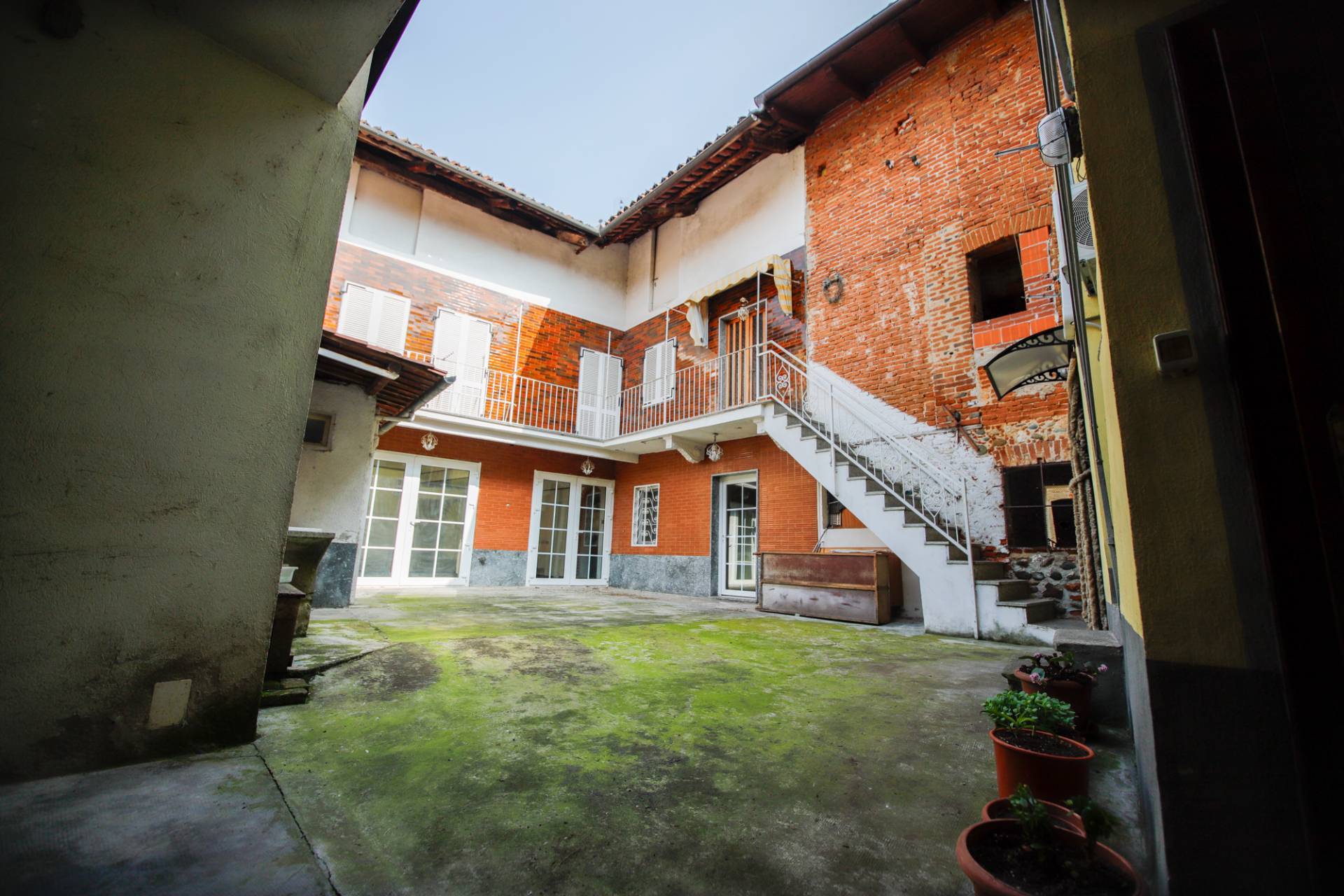 Casa semindipendente in vendita a San Giorgio Canavese, san giorgio canavese