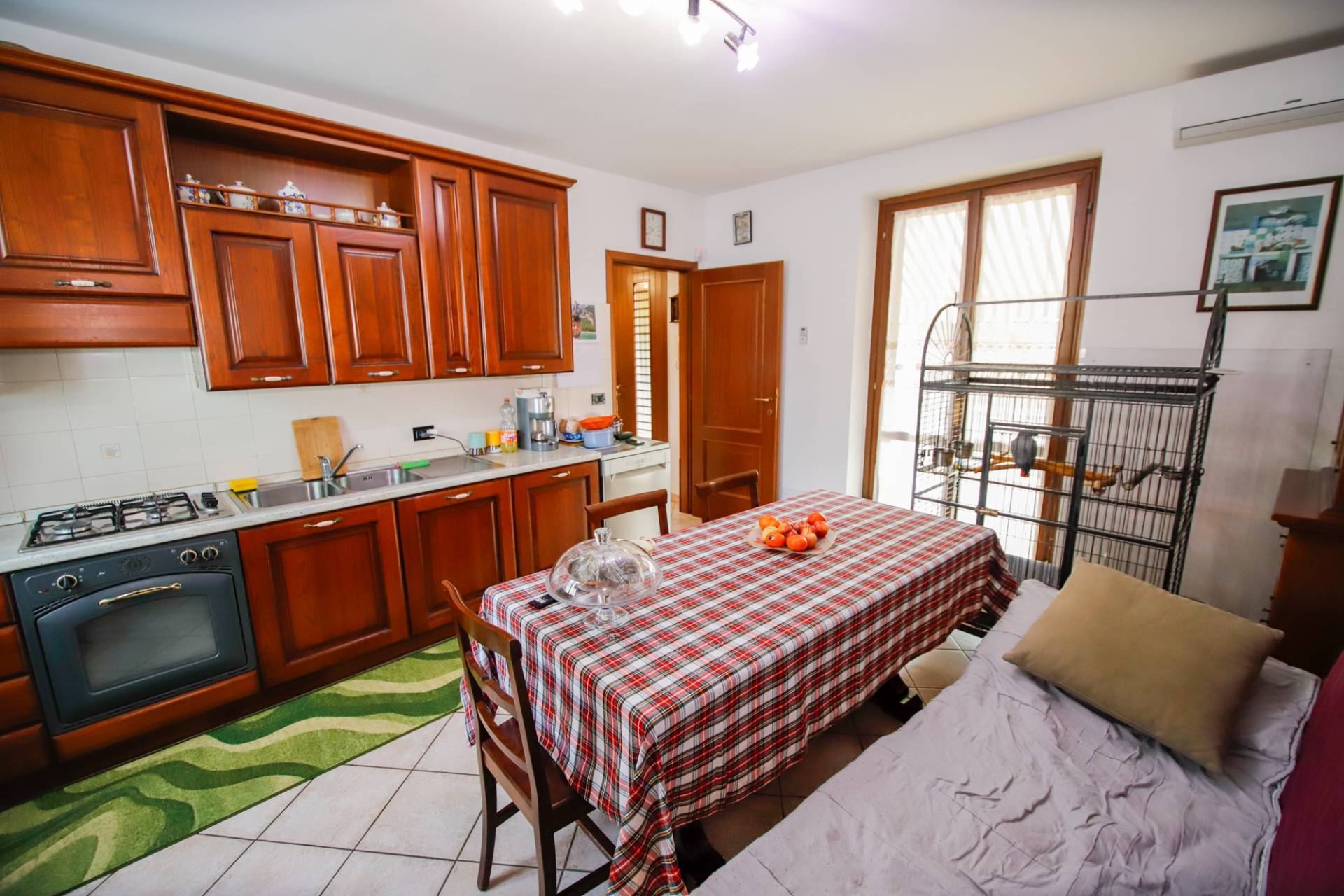 4 locali in vendita a Montanaro, Montanaro