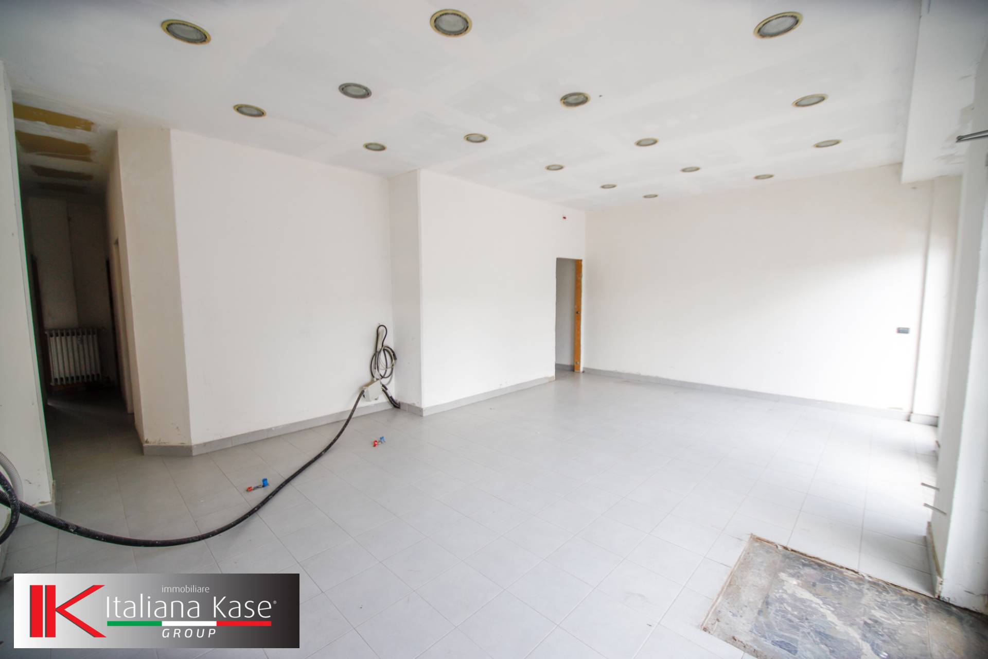 Negozio in vendita a Caluso, caluso