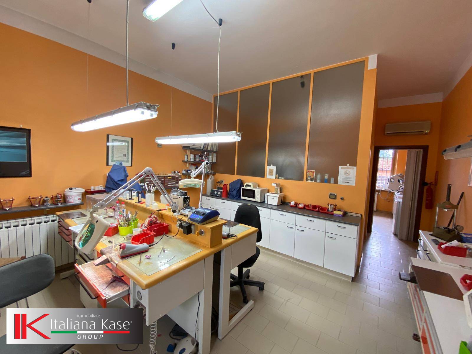 Locale commerciale in affitto a Mazz, Mazz