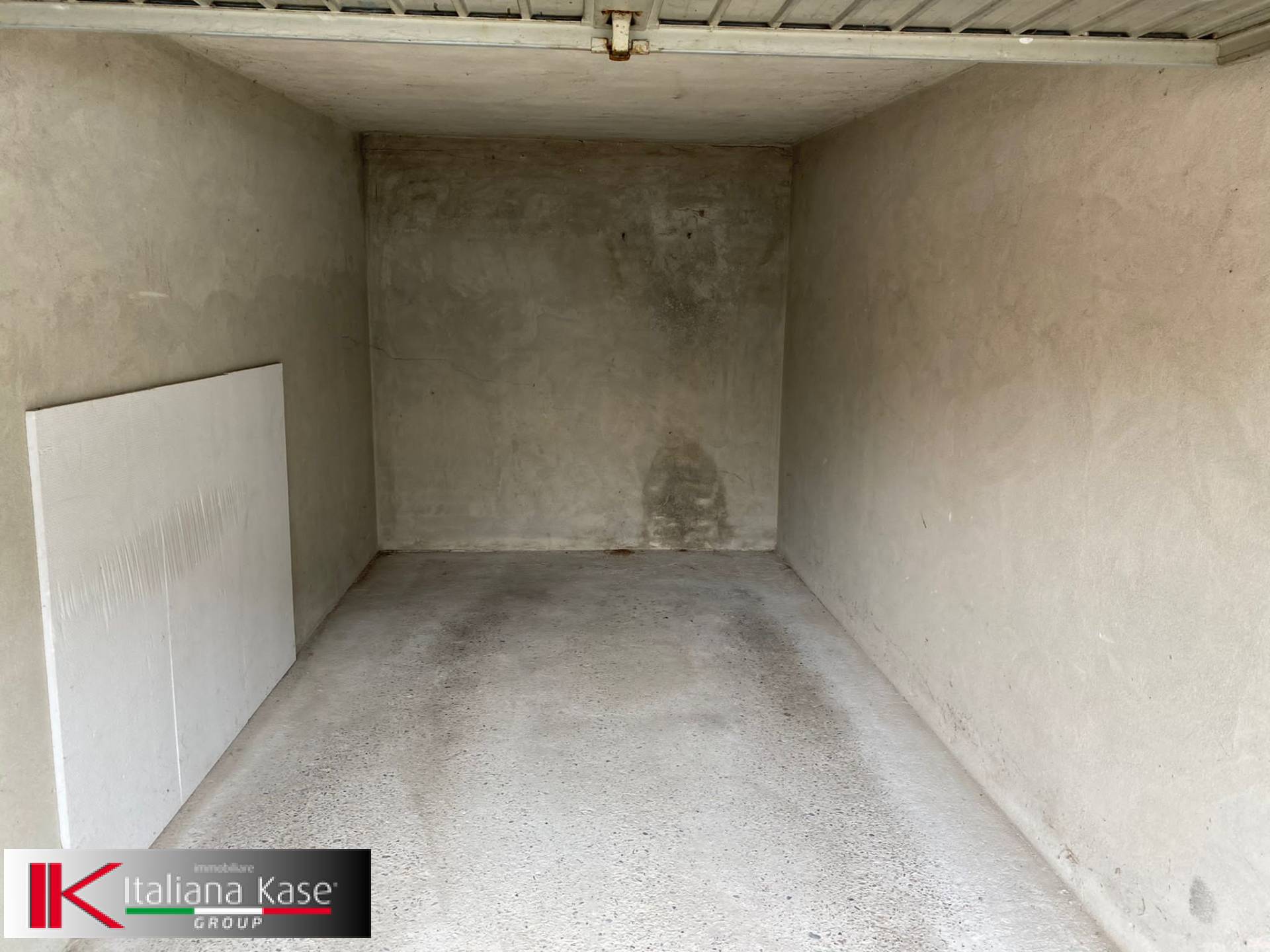 Box o garage in vendita a Caluso, Caluso