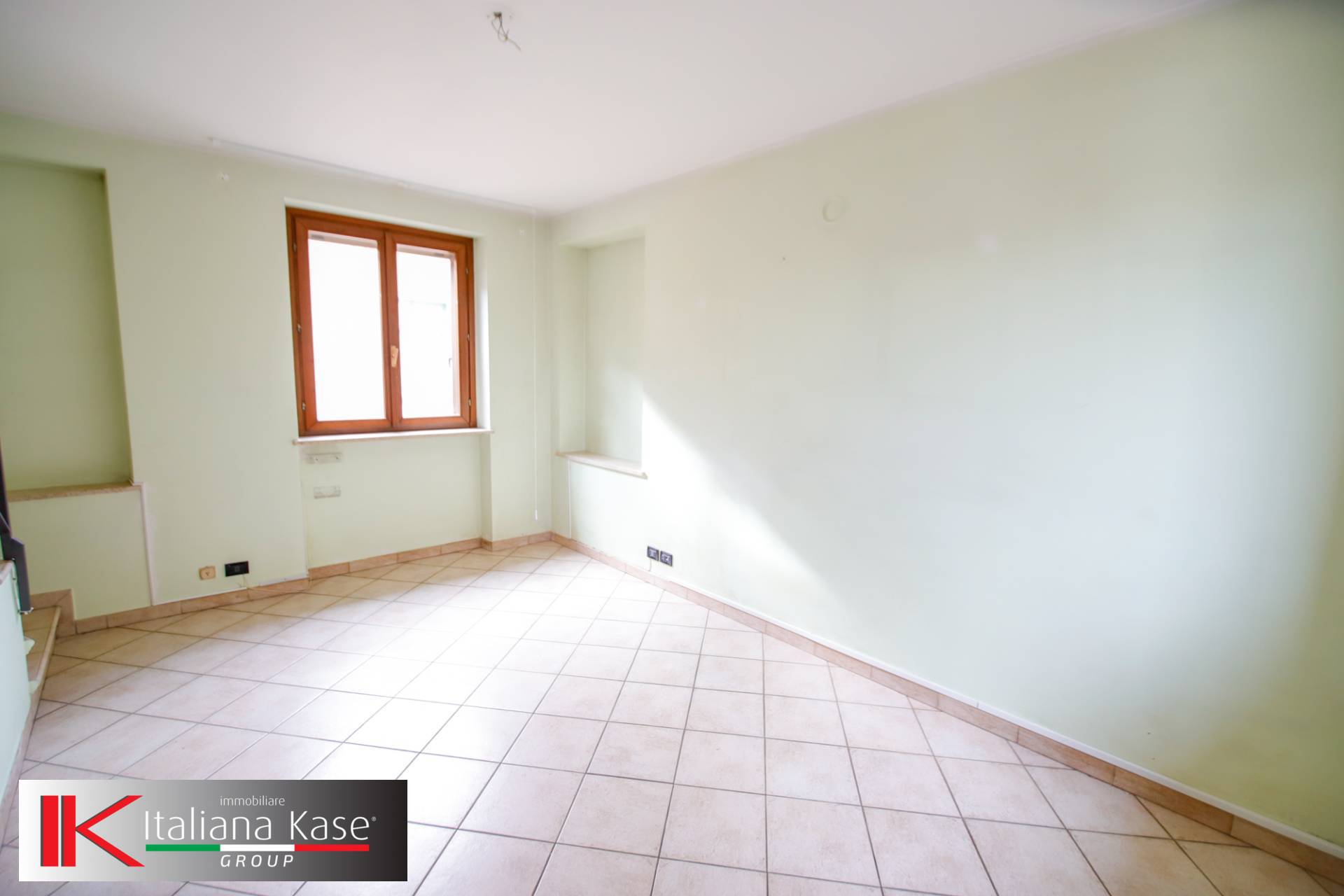 4 locali in vendita a Montanaro, Montanaro