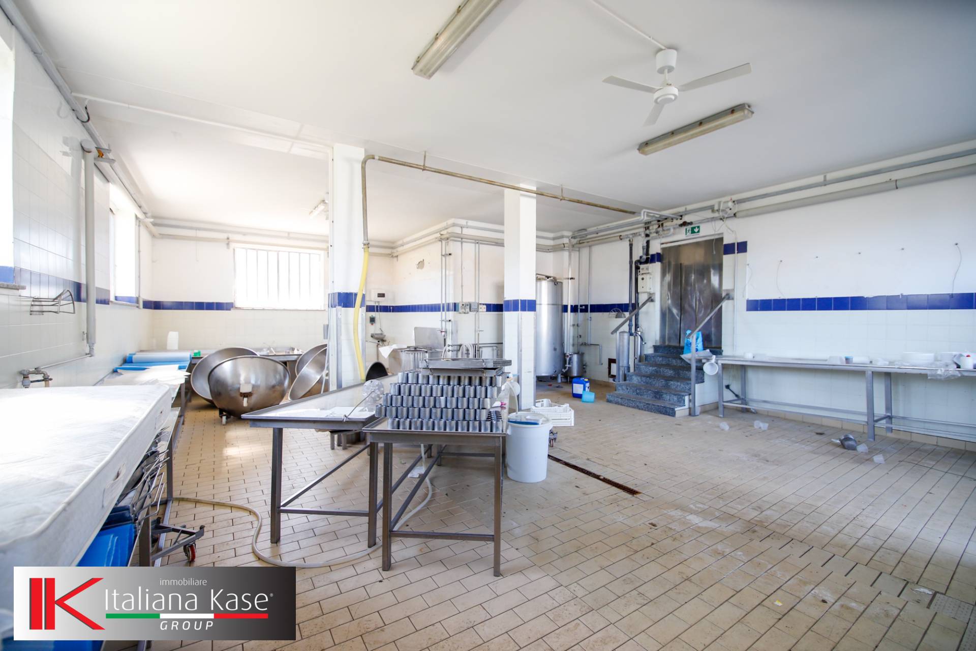 Locale commerciale in vendita a Foglizzo