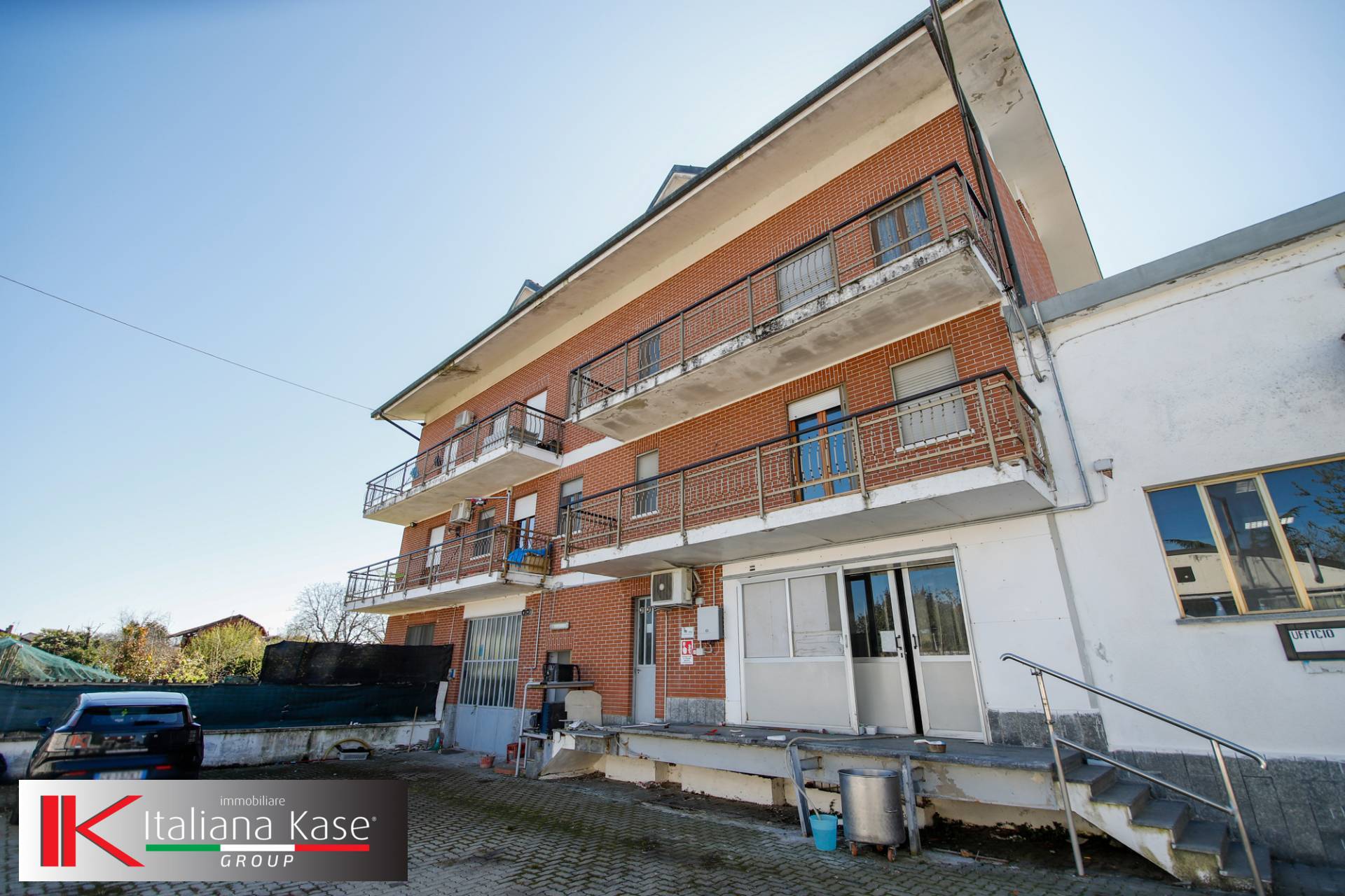 Locale commerciale in vendita a Foglizzo