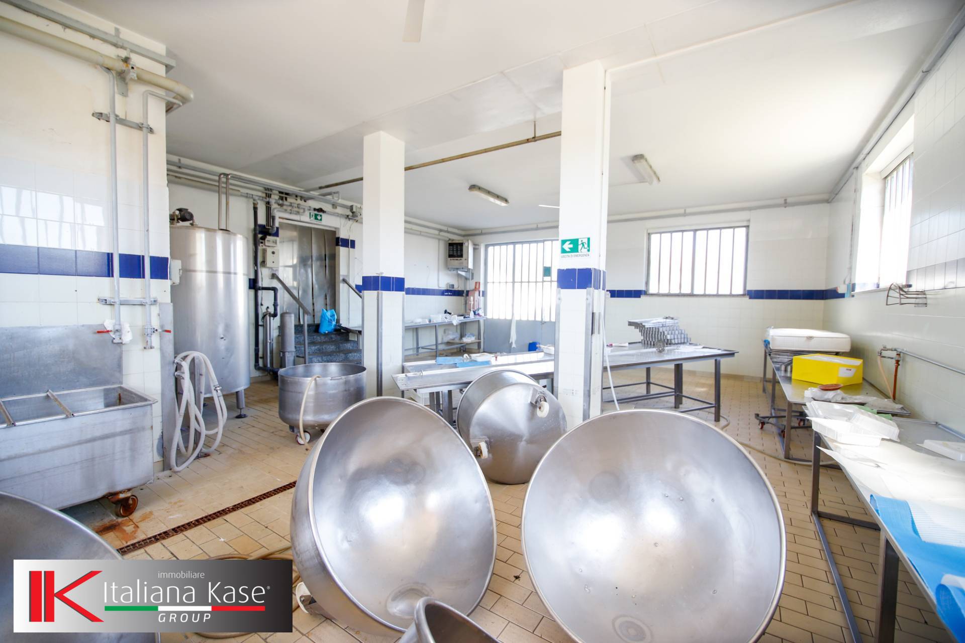 Locale commerciale in vendita a Foglizzo