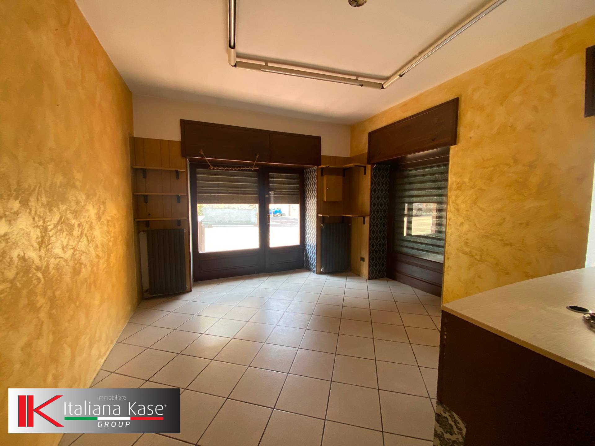 Locale commerciale in affitto a San Giorgio Canavese