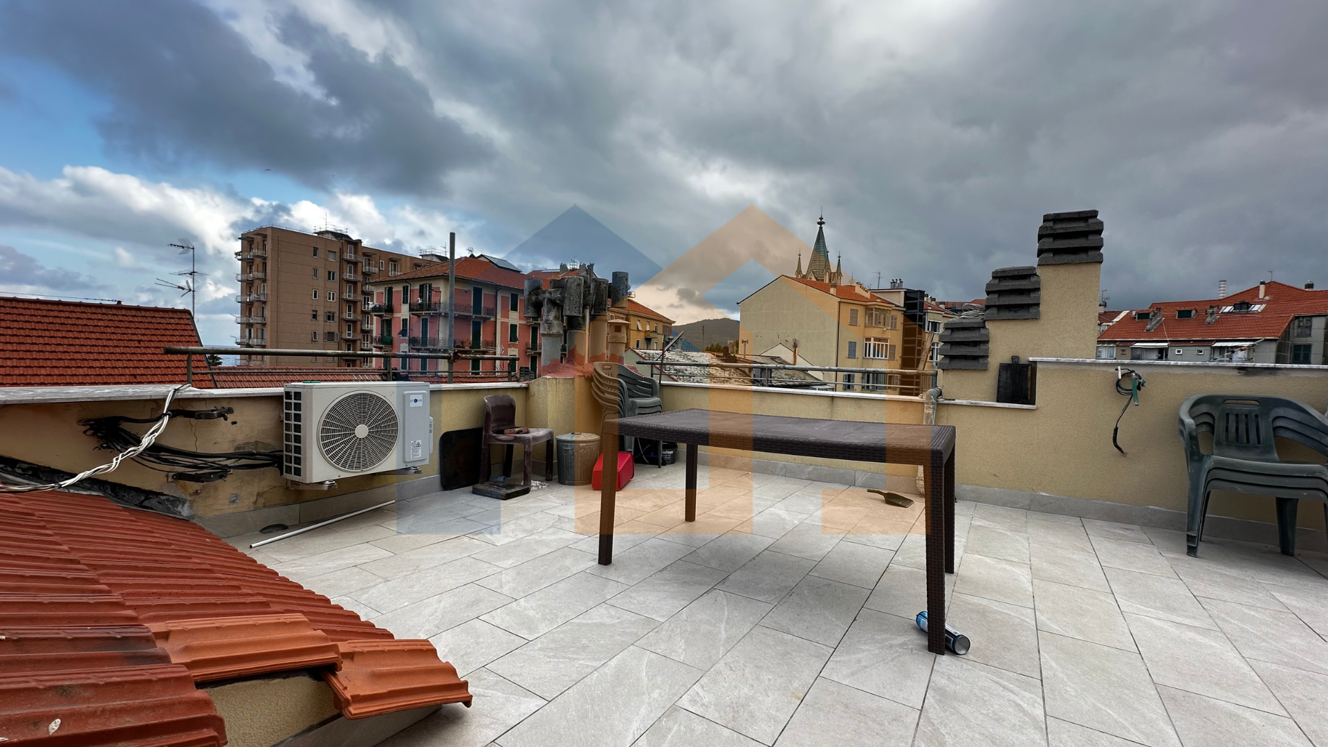 Appartamento con terrazzo in vico aspromonte 3, Savona