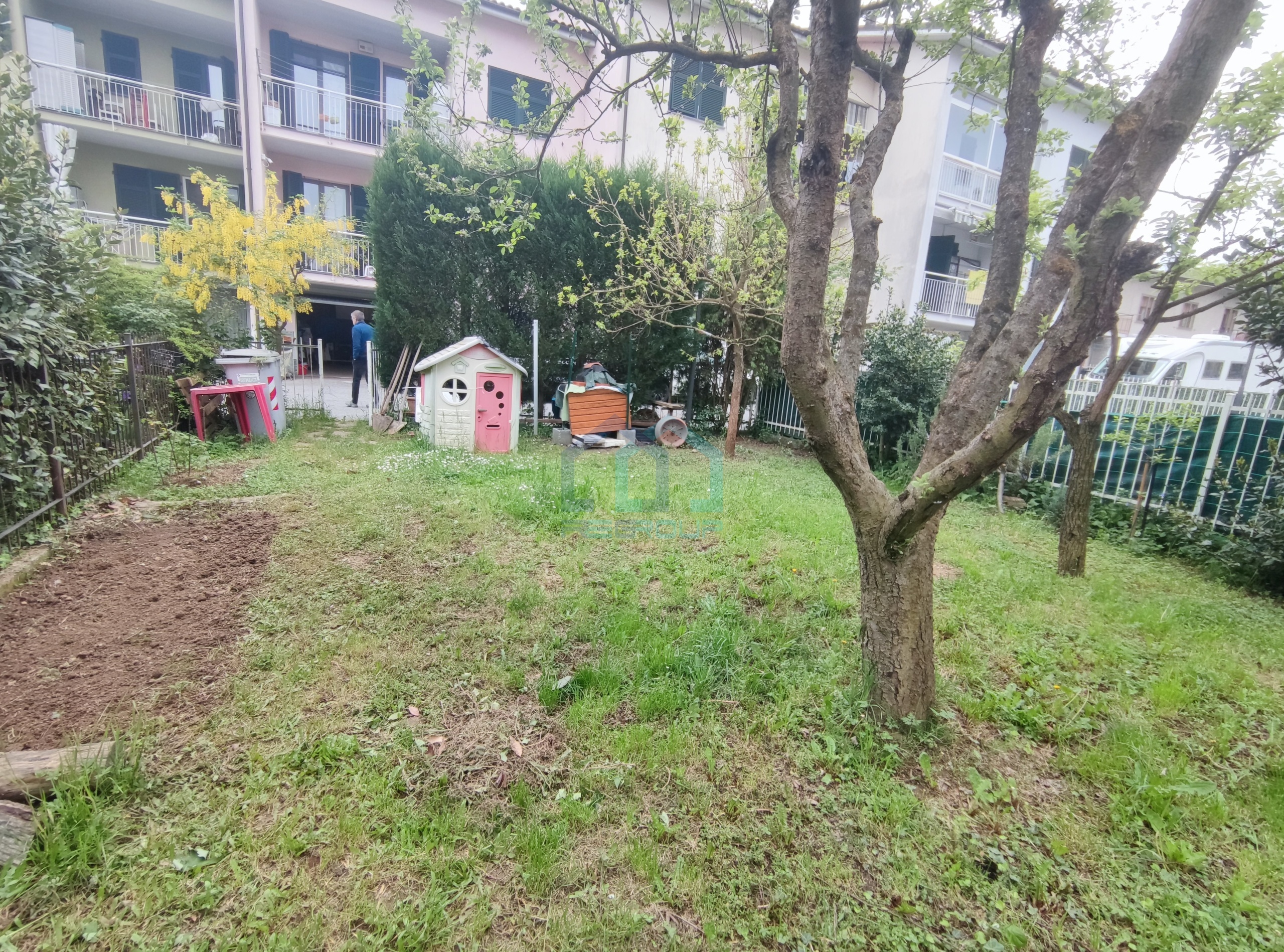 Villetta a schiera con giardino in via ritano capone 14, Carcare