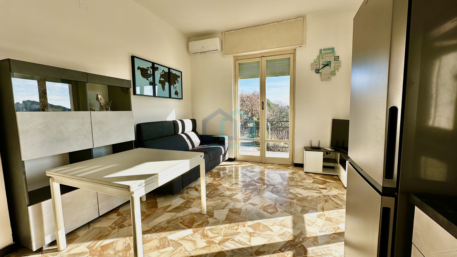 Bilocale vista mare in via alla torre 36, Spotorno