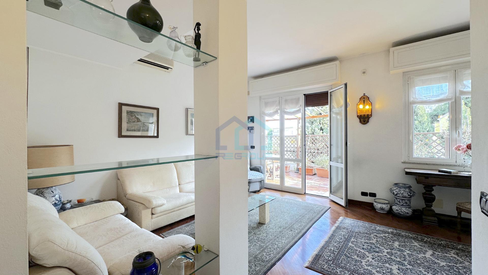 Appartamento con terrazzo in piazzale piemonte 9, Albissola Marina