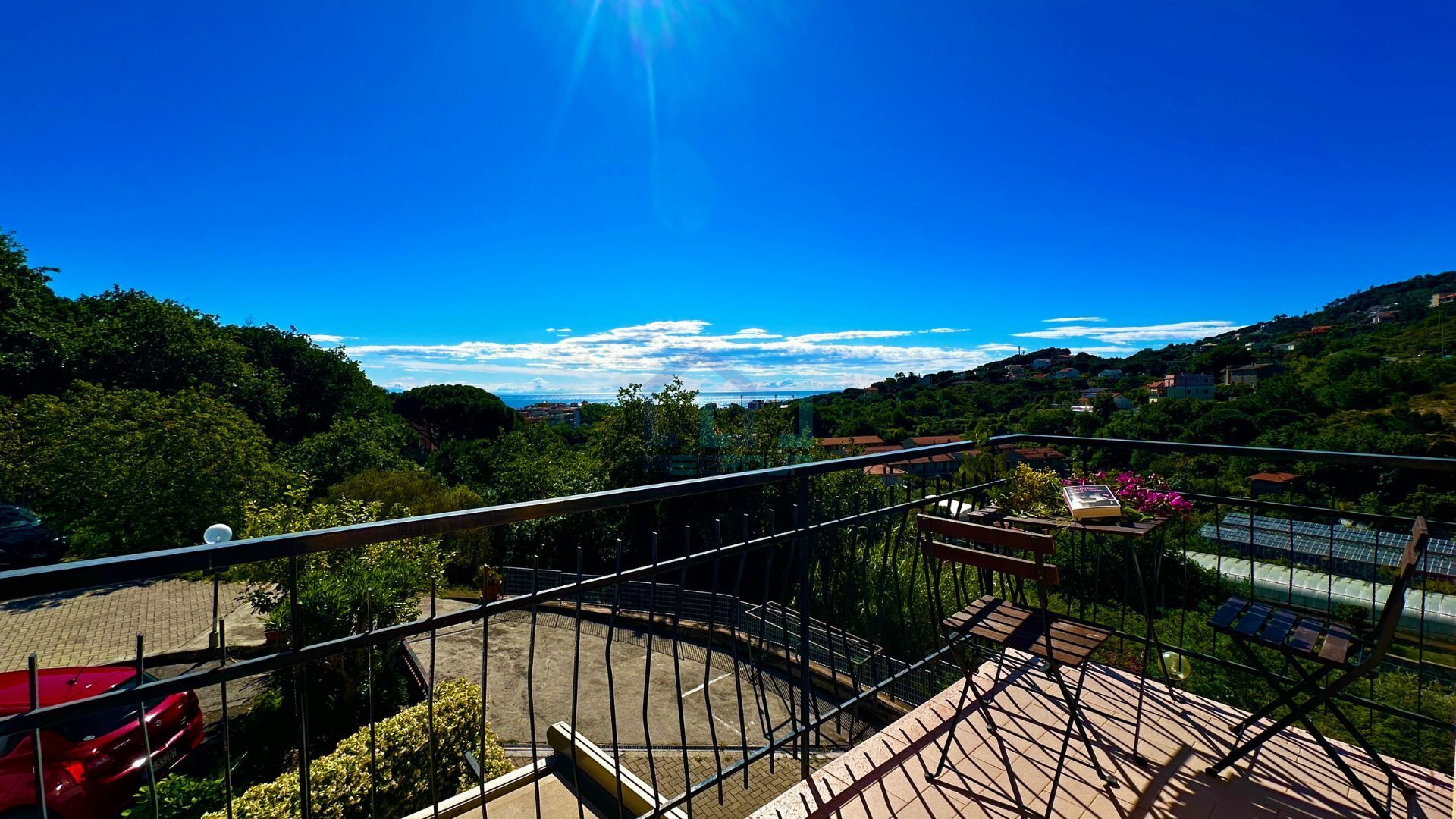 Trilocale da ristrutturare in via alla torre 36, Spotorno