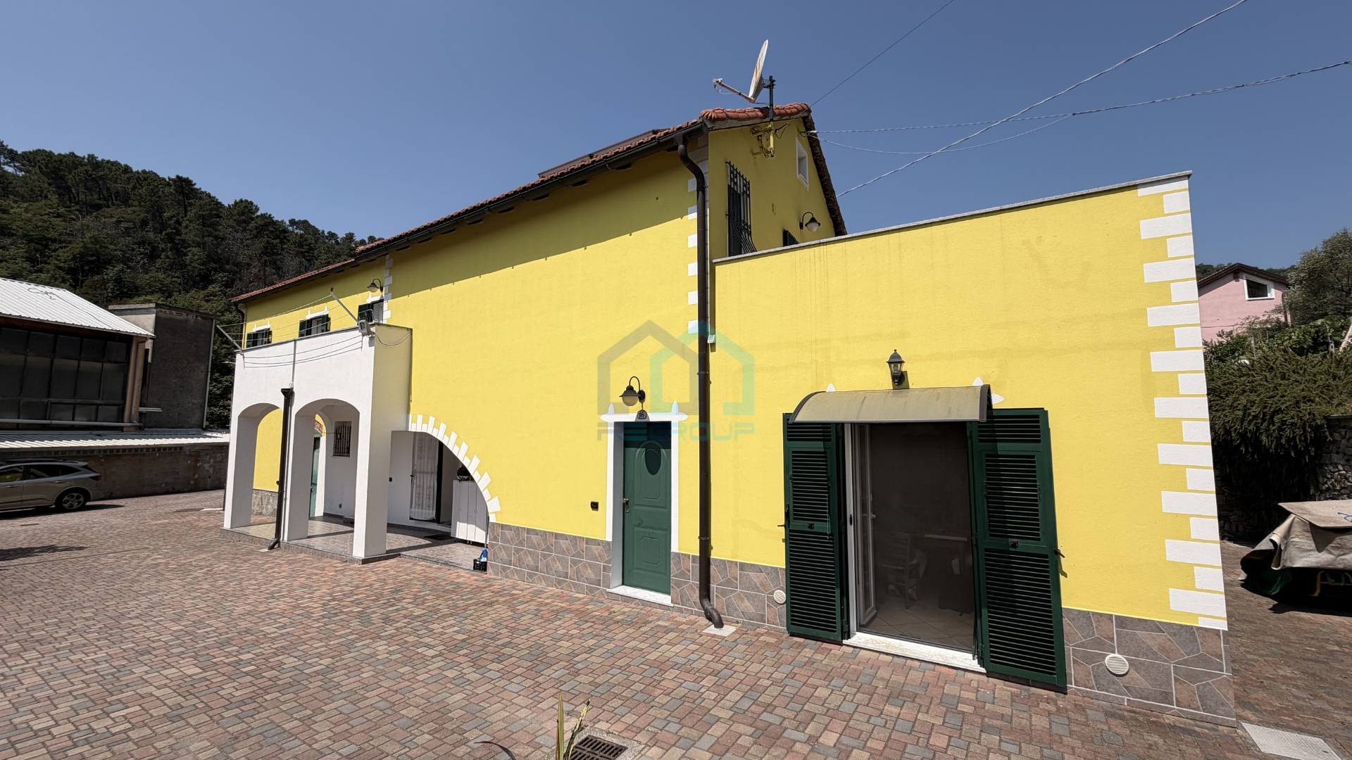Villa con giardino in via tecci 16, Quiliano