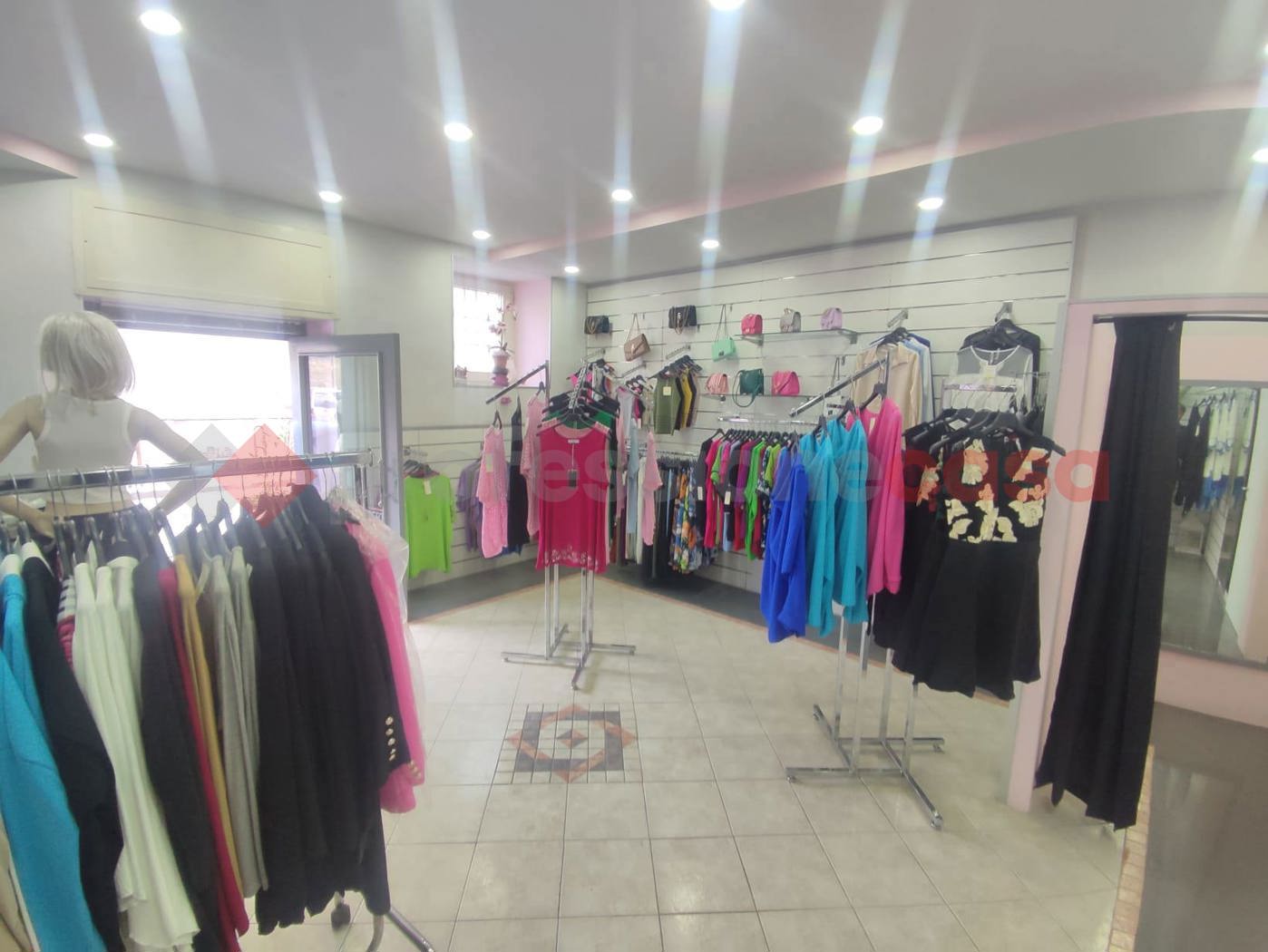 Negozio in vendita a Napoli