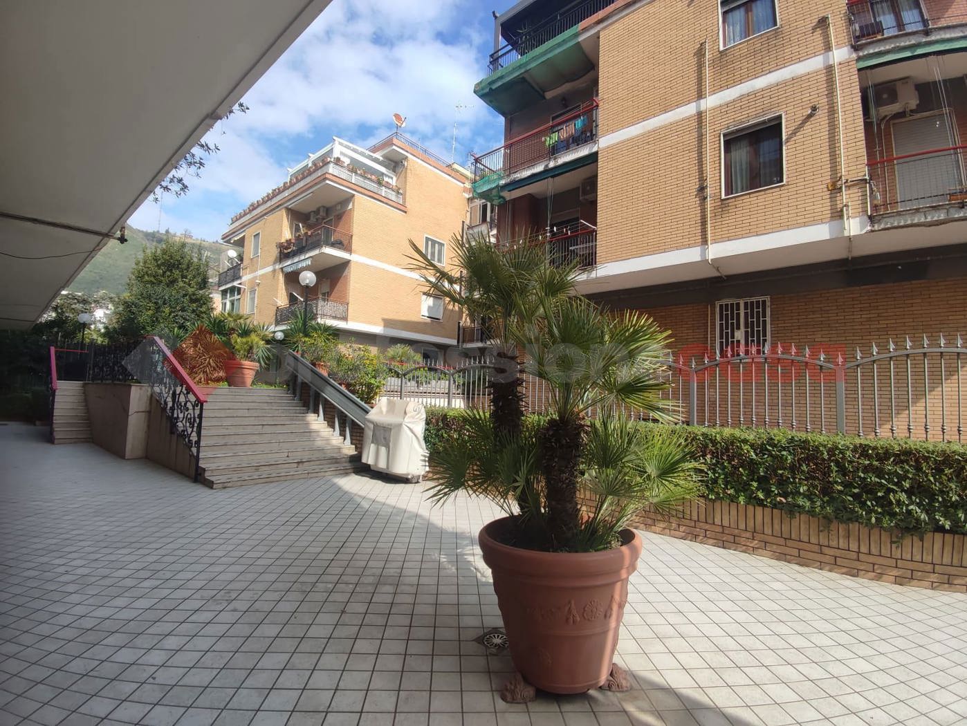 Bilocale da ristrutturare a Napoli