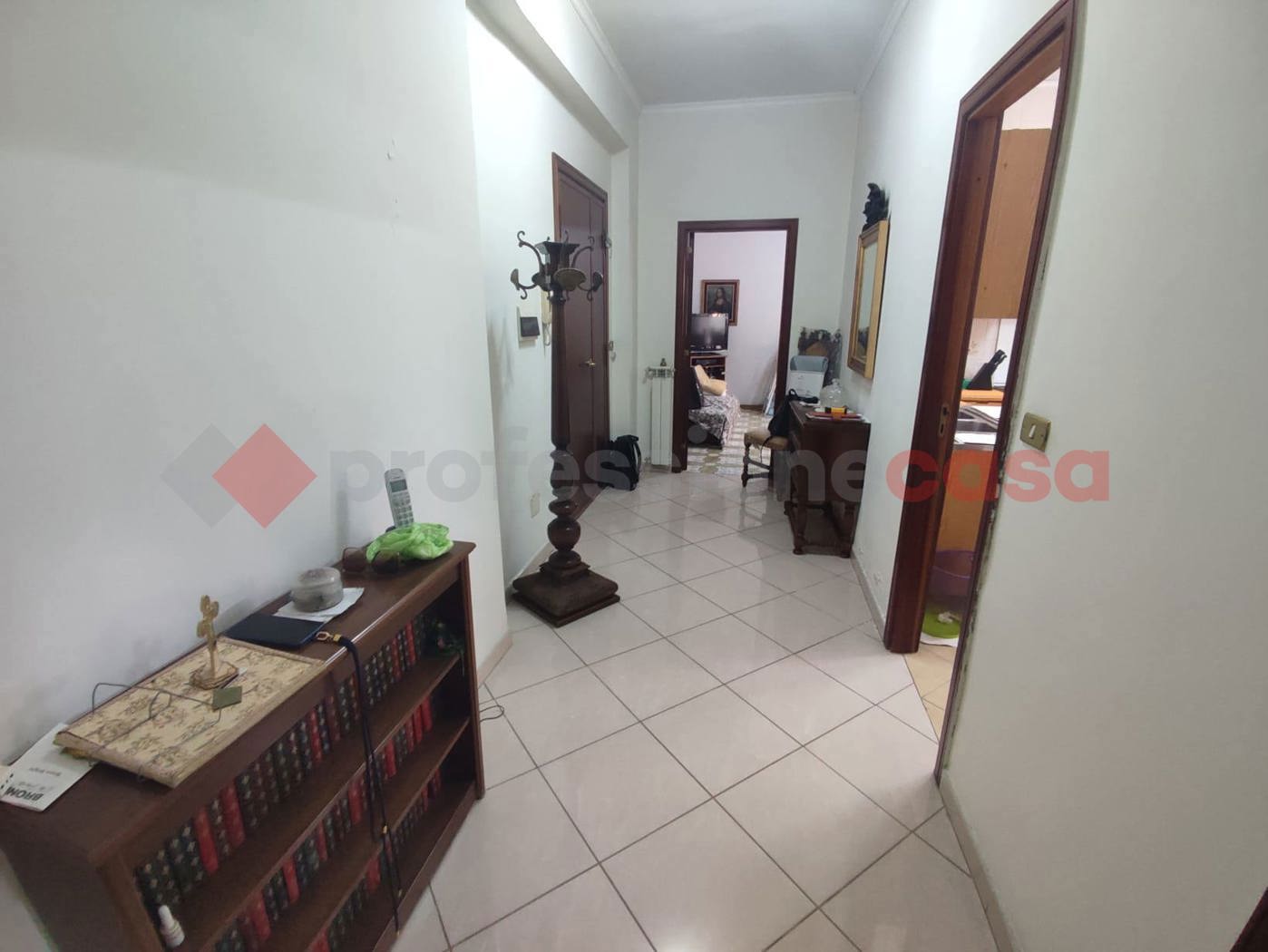 Bilocale da ristrutturare a Napoli