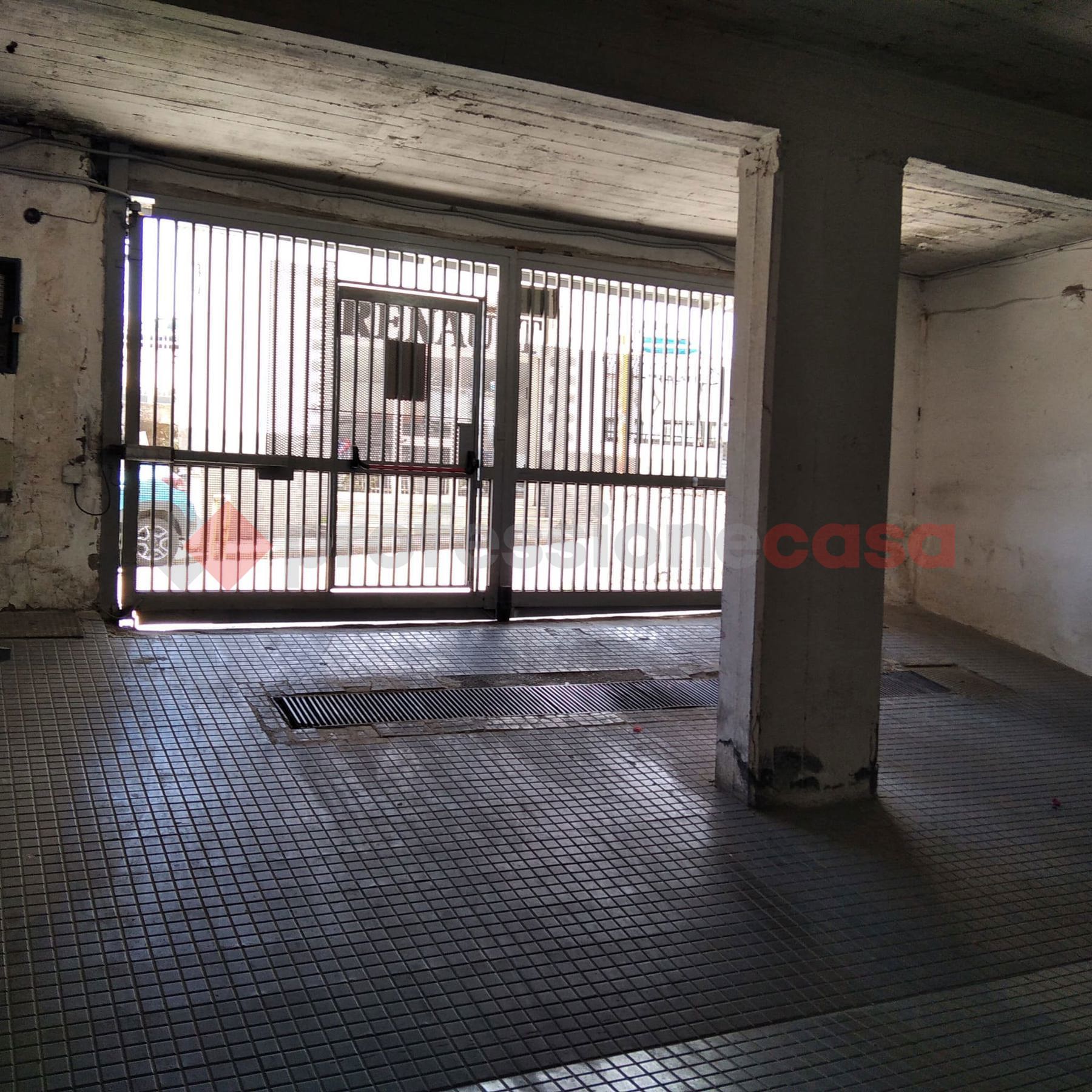 Box/Garage 40mq in affitto a Napoli