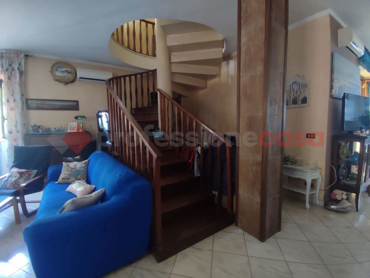 Villa vista mare a Napoli