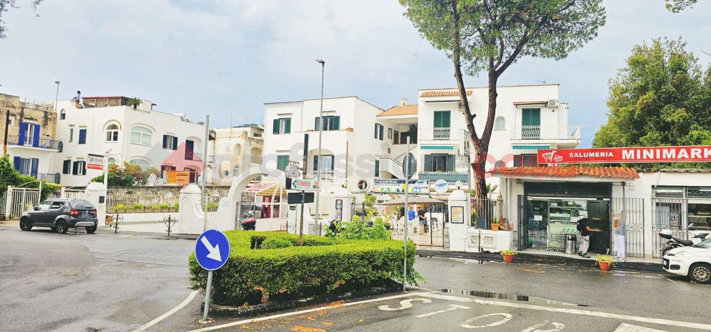 Trilocale in vendita a Ischia