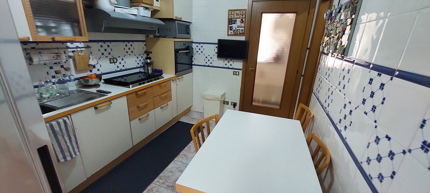 Quadrilocale con box in v ia s.c. de lellis 73 bis, Chieti