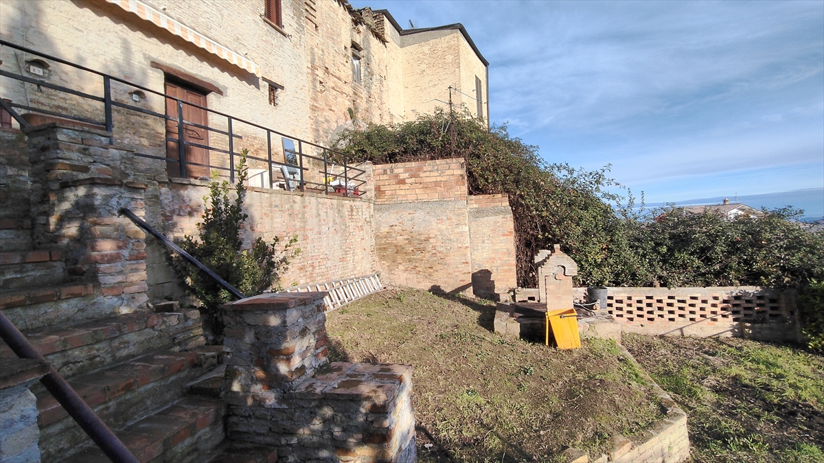 Casa indipendente con giardino in via orientale 68, Bucchianico