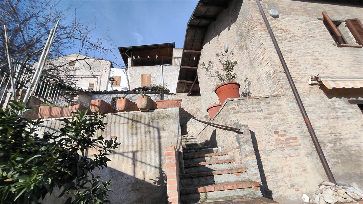 Casa indipendente con giardino in via orientale 68, Bucchianico