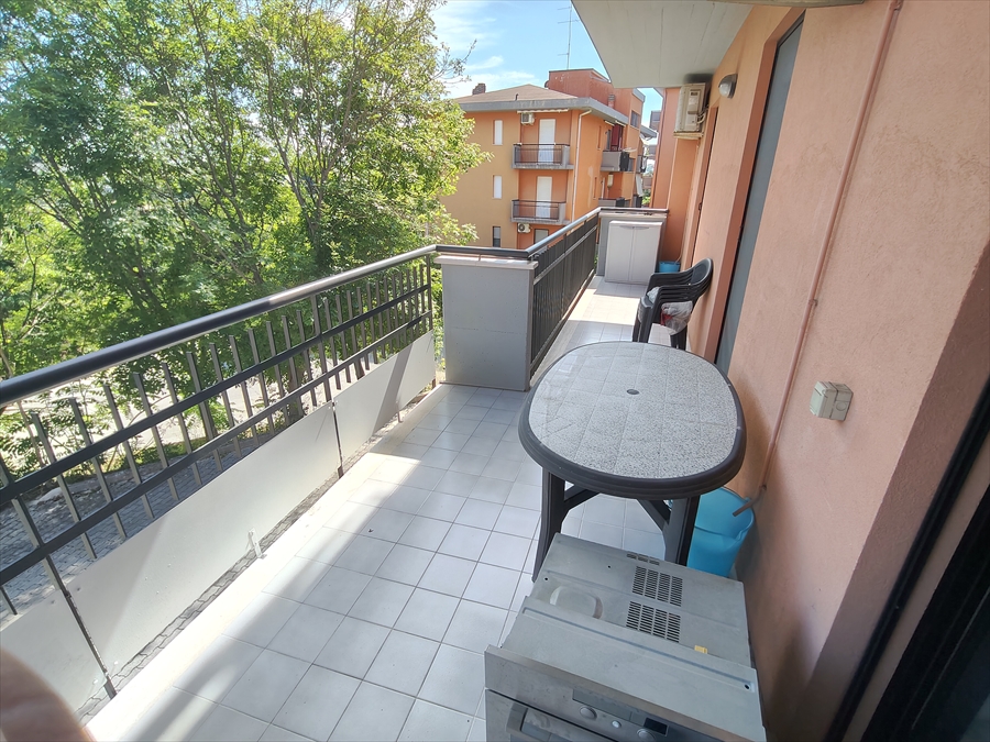 Quadrilocale con box in via verdi 93, Chieti