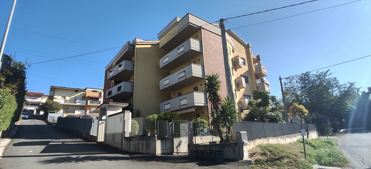 Quadrilocale con box, San Giovanni Teatino sambuceto