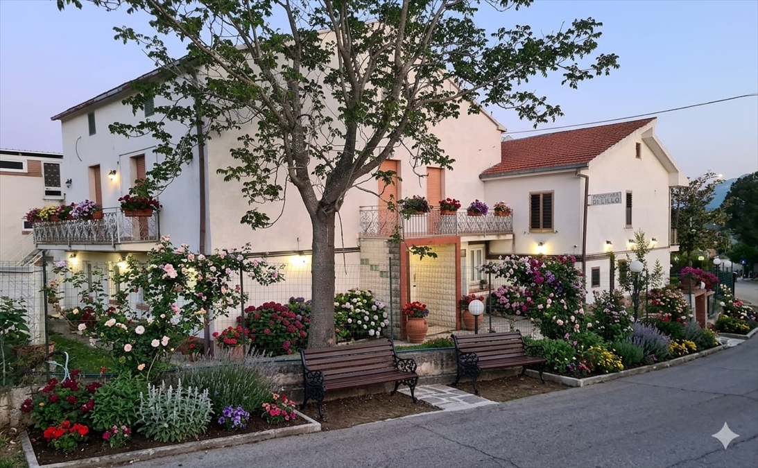 Villa con giardino in contrada pantanella, Bucchianico