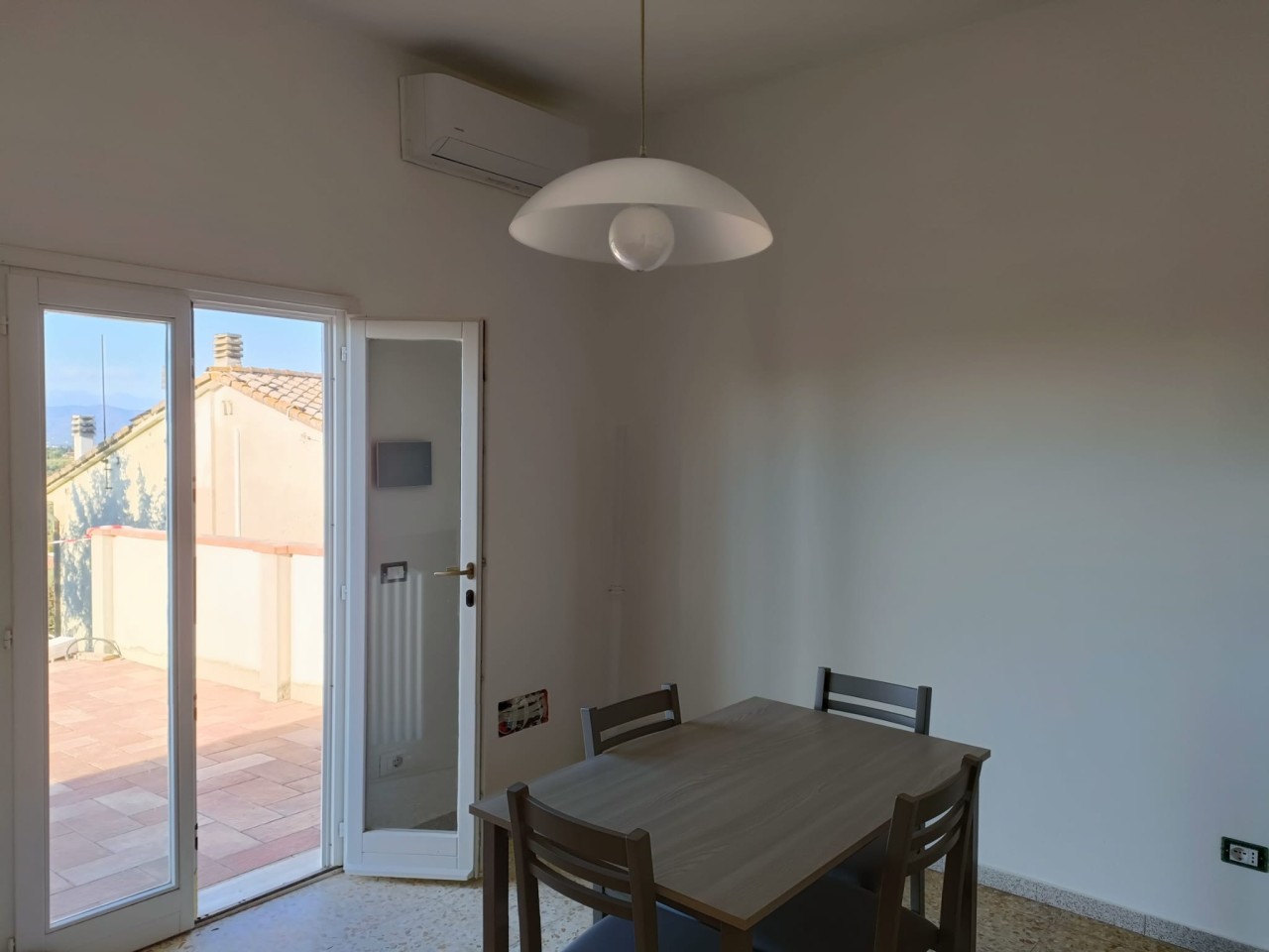 Bilocale con terrazzo a Cerreto Guidi