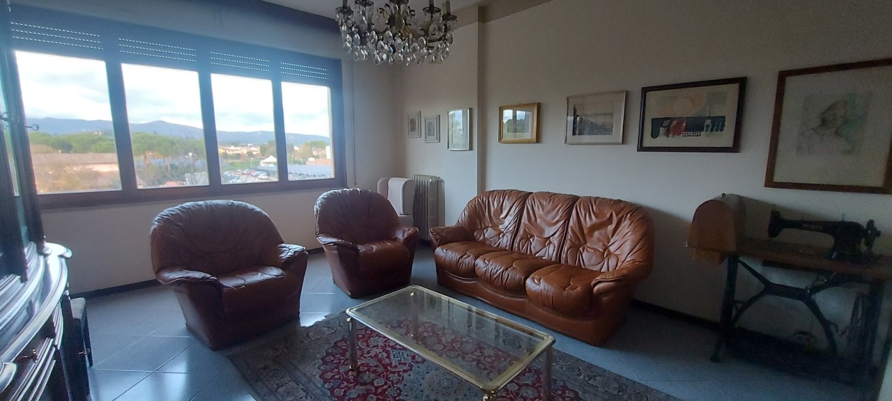 Quadrilocale con terrazzo a Empoli