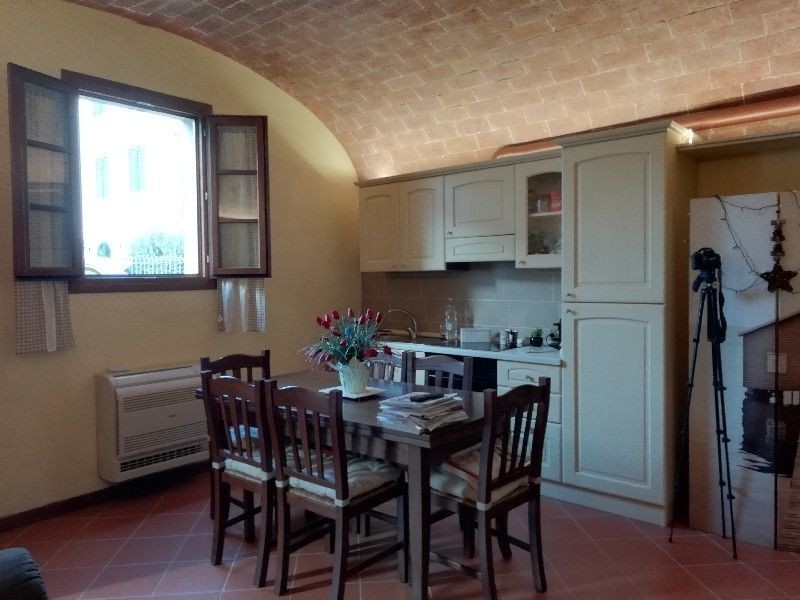 Bilocale con box a Empoli