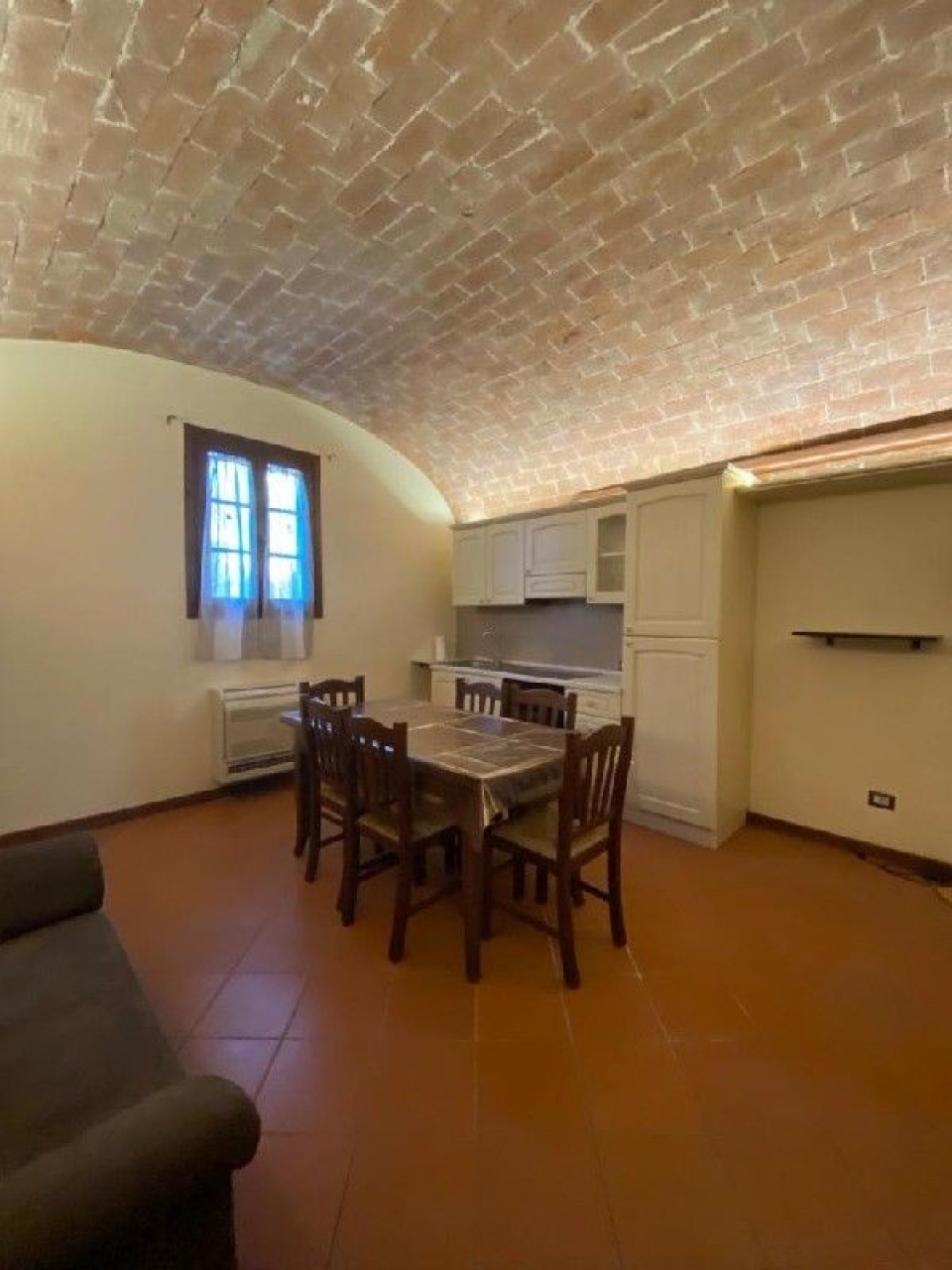 Bilocale con box a Empoli