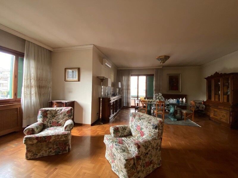 Villa con giardino a Empoli