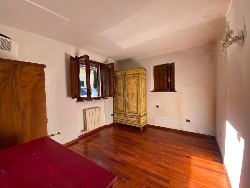 Casa indipendente con giardino a Empoli