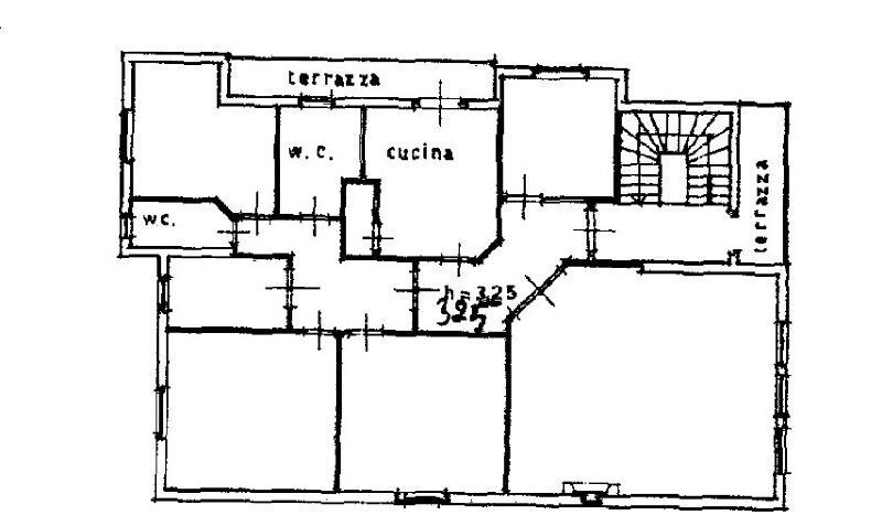 Casa indipendente con terrazzo a Empoli