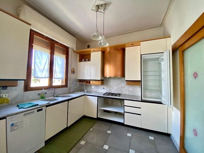 Casa indipendente con terrazzo a Empoli