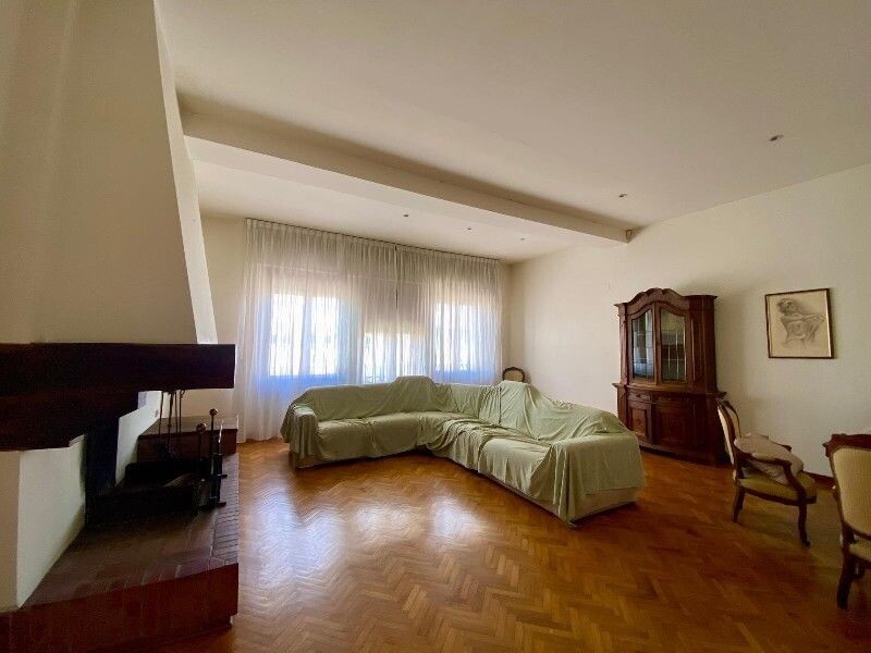 Casa indipendente con terrazzo a Empoli