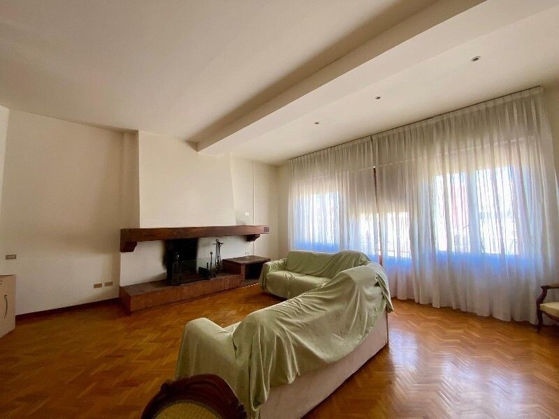 Casa indipendente con terrazzo a Empoli