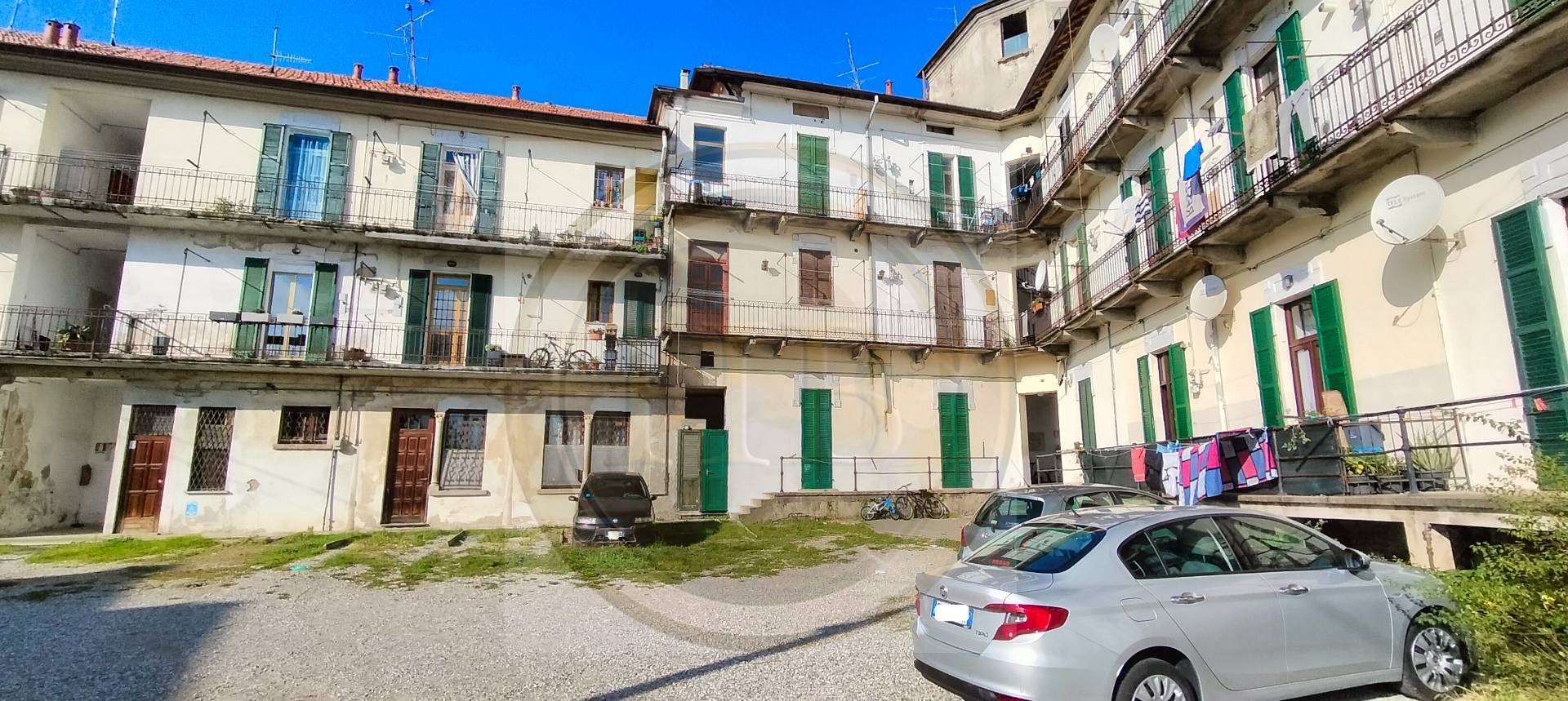 Appartamento in vendita a Jerago con Orago, Jerago