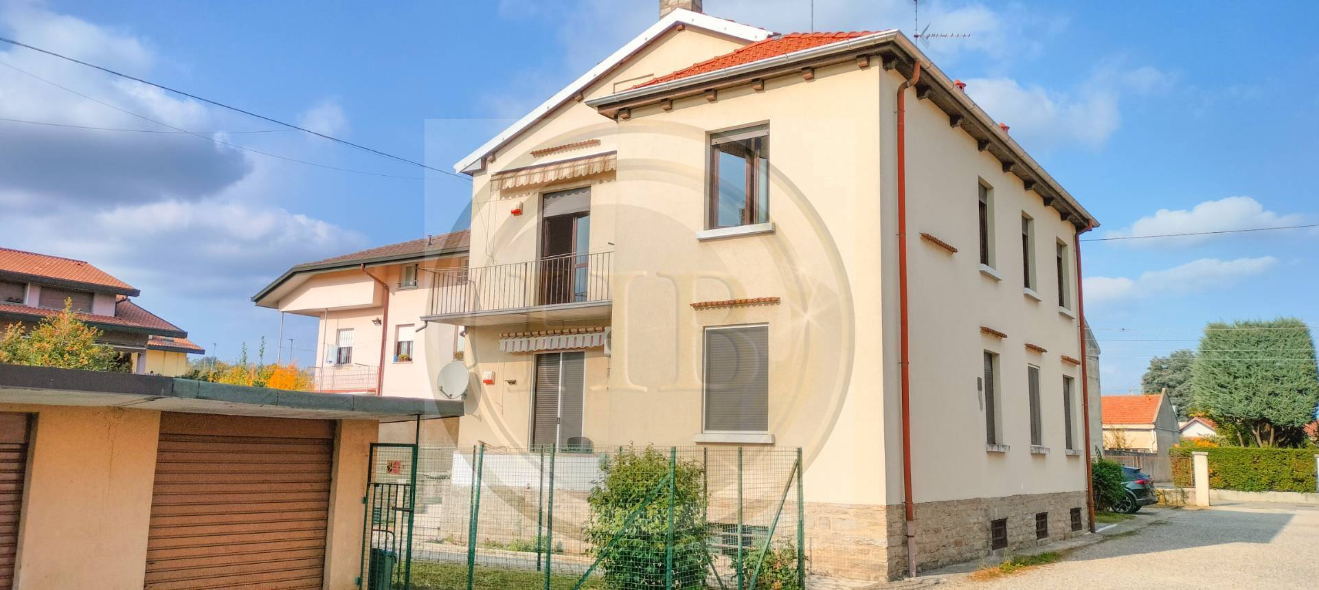 Villetta Bifamigliare in vendita a Cavaria con Premezzo