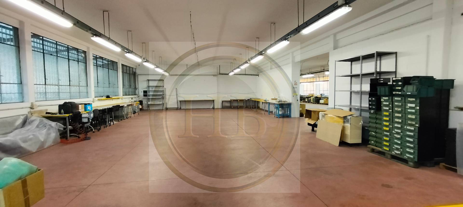 Capannone in vendita a Cavaria con Premezzo