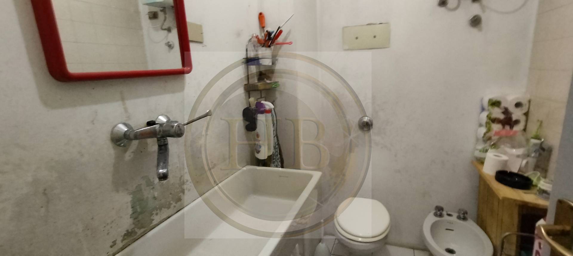 Locale commerciale in vendita a Gallarate