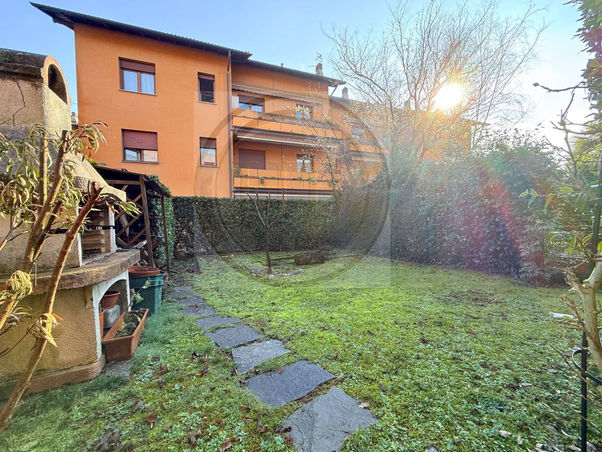 Villette a schiera in vendita a Cavaria con Premezzo