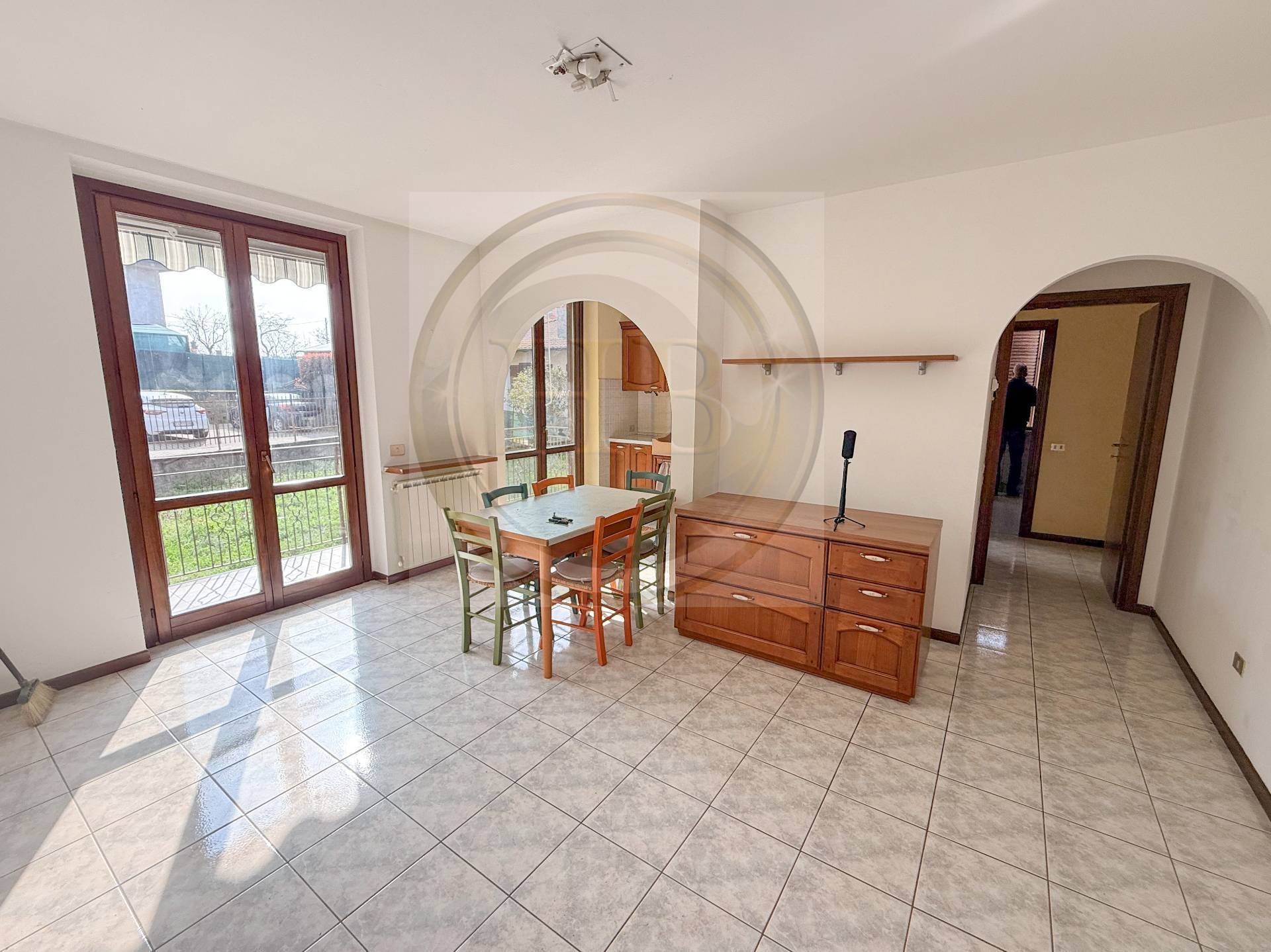 Appartamento in vendita a Gallarate, Crenna