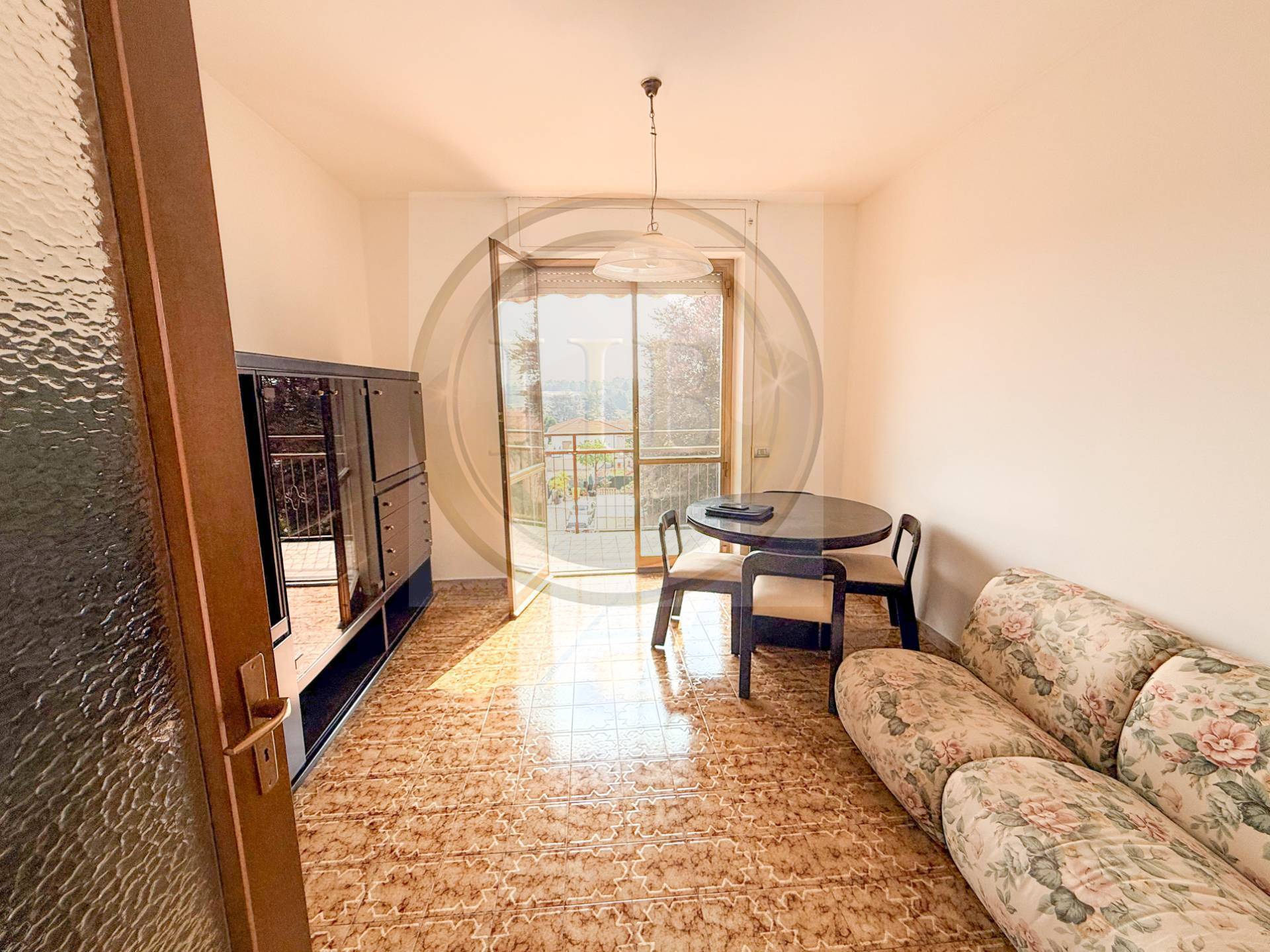 Appartamento in affitto a Jerago con Orago, Orago