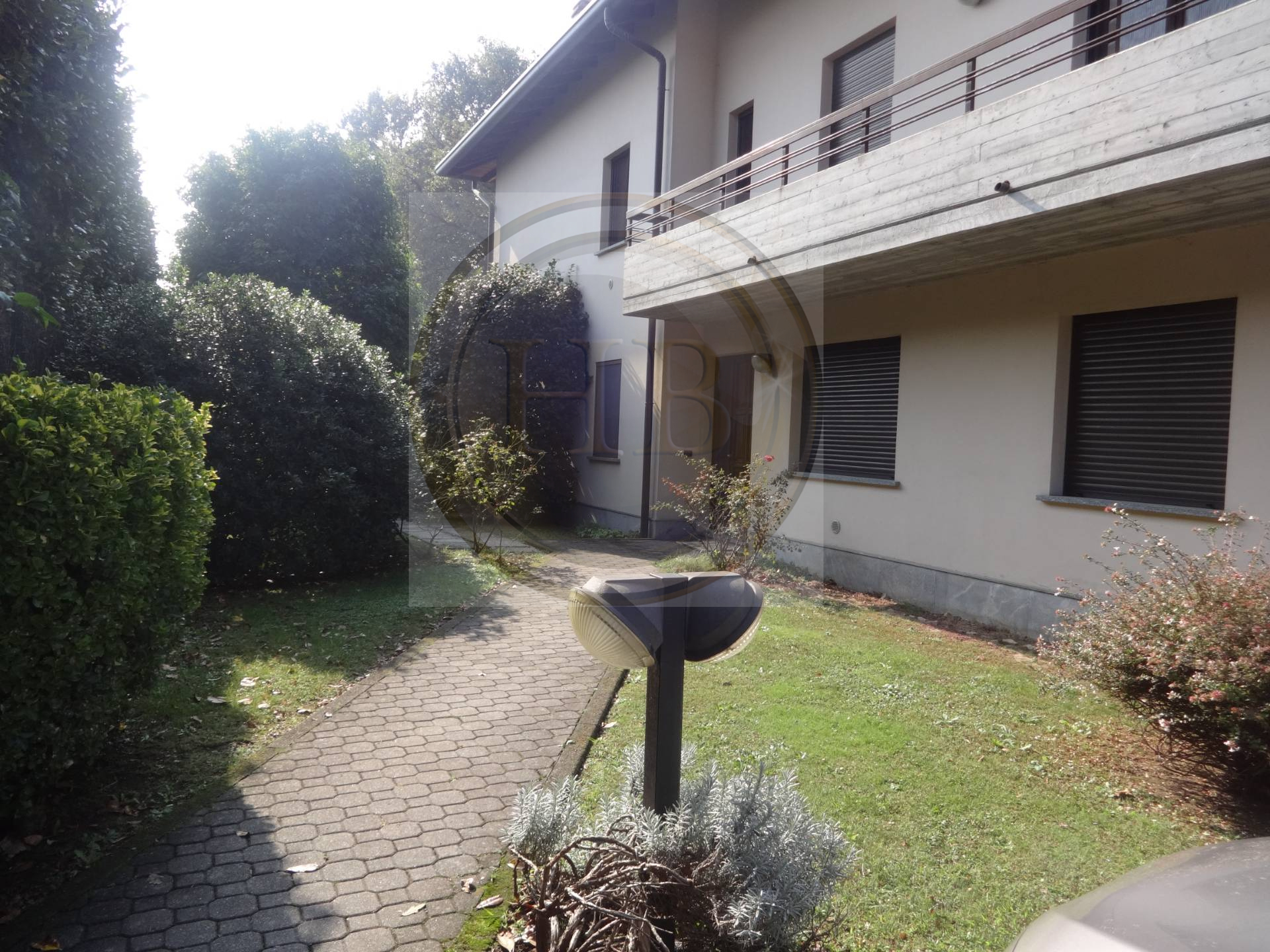 Appartamento in affitto a Albizzate