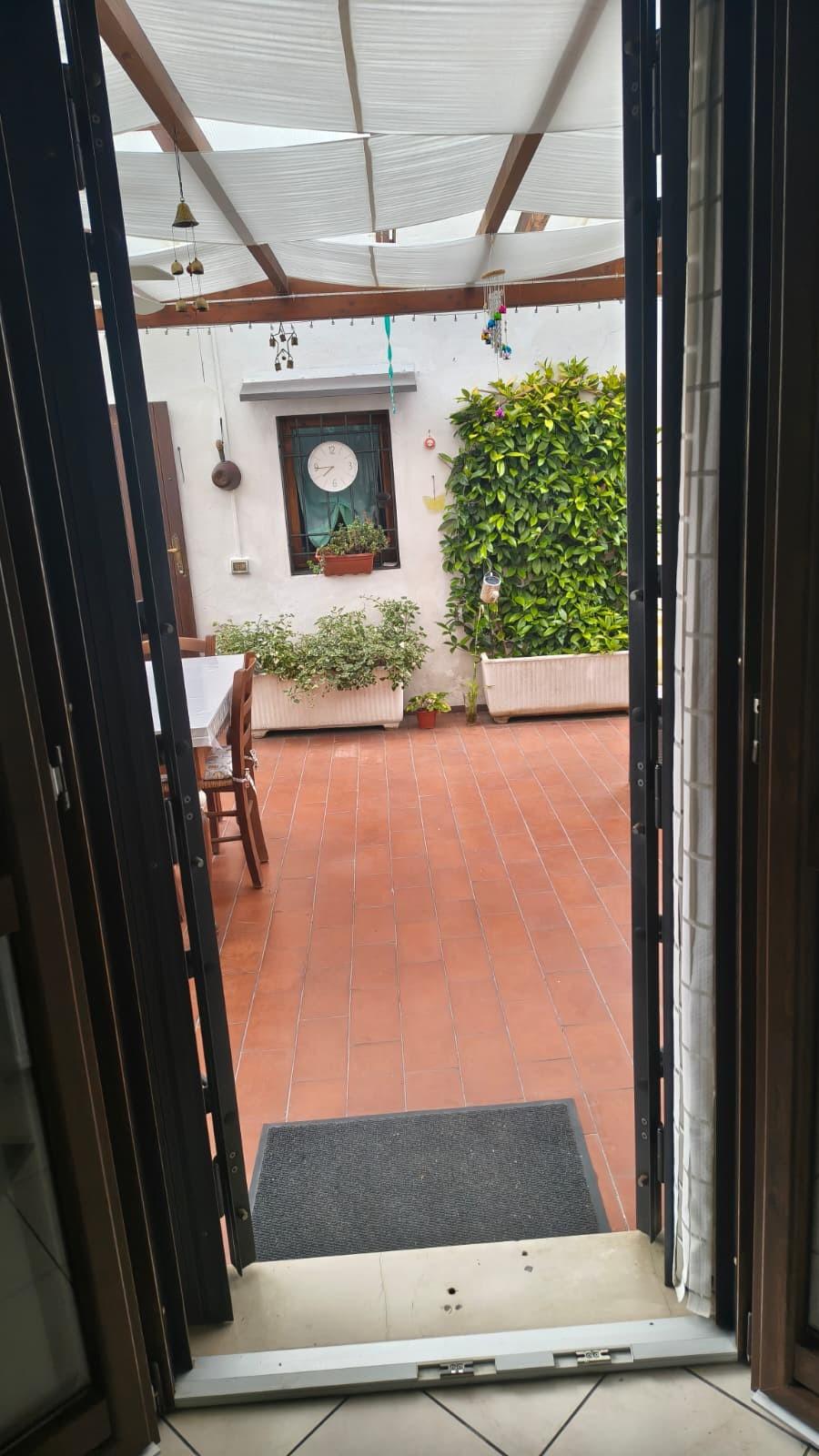 Casa indipendente con giardino, Cascina montione