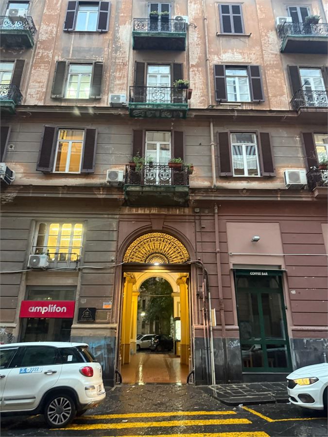 Ufficio in affitto a Napoli