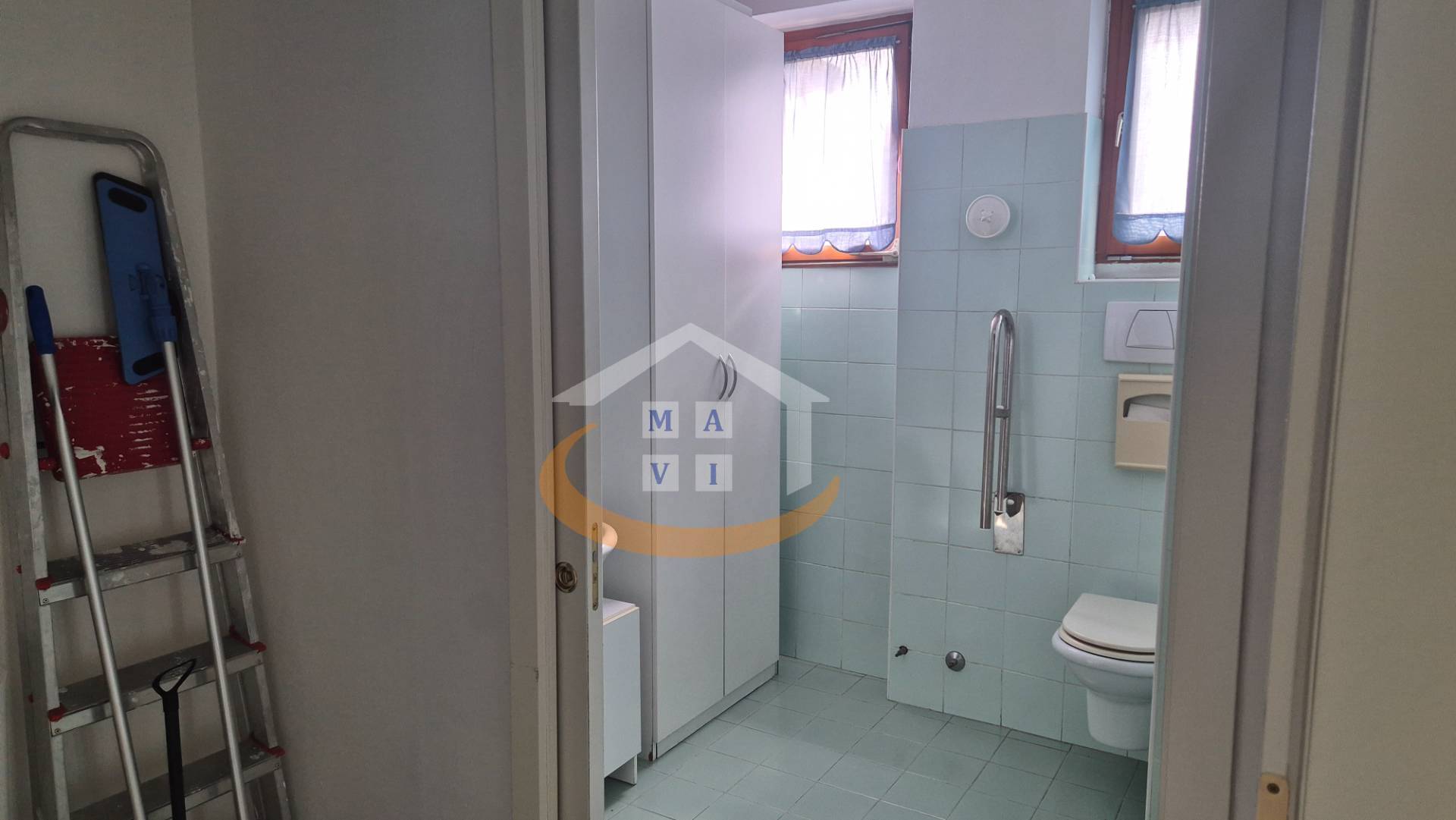 Locale commerciale in affitto a Arco